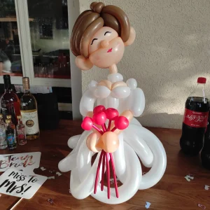 בובת כלה מבלונים בעיצוב אישי