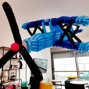 מטוס קרב ענק מבלונים